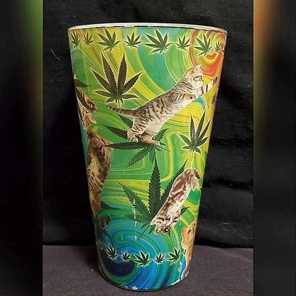 Cats and WEEEd Pint Glass NEW - Picture 1 of 9